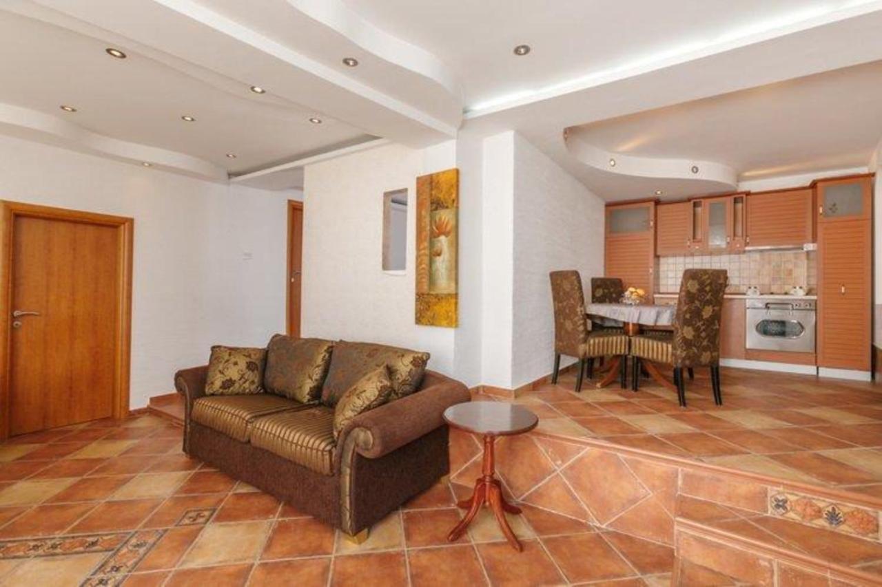 Monte Perla Residence Sveti Stefan Exteriör bild