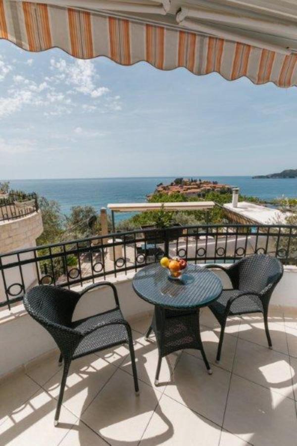 Monte Perla Residence Sveti Stefan Exteriör bild
